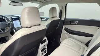 Ford Edge 2023 AWD Titanium 4dr Crossover