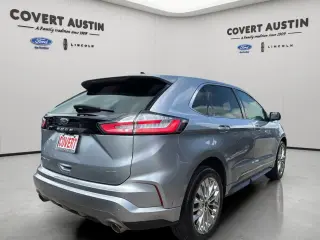 Ford Edge 2023 AWD Titanium 4dr Crossover