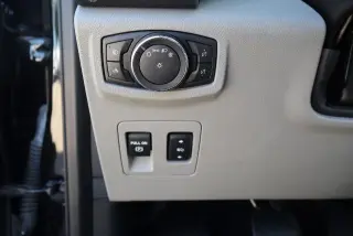 Ford F-150 2016 4x4 Lariat 4dr SuperCrew 5.5 ft. SB