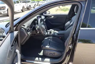 Audi A4 2024 AWD quattro S line Premium 45 TFSI 4dr Sedan