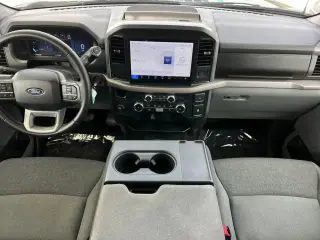 Ford F-150 2025 4x2 XLT 4dr SuperCrew 5.5 ft. SB