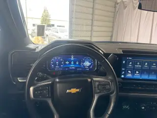 Chevrolet Silverado 1500 2024 4x4 LT 4dr Crew Cab 5.8 ft. SB w/2FL