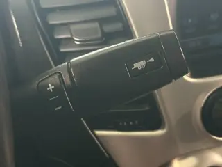 GMC Yukon XL 2018 4x2 SLT Standard Edition 4dr SUV