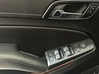 GMC Yukon XL 2018 4x2 SLT Standard Edition 4dr SUV