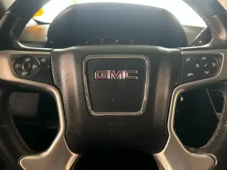 GMC Yukon XL 2018 4x2 SLT Standard Edition 4dr SUV