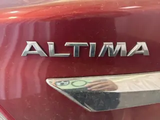 Nissan Altima 2013 2.5 SV 4dr Sedan