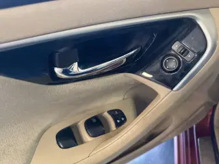Nissan Altima 2013 2.5 SV 4dr Sedan