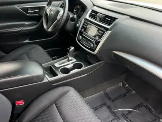 Nissan Altima 2018 2.5 SV 4dr Sedan
