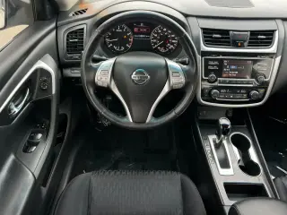 Nissan Altima 2018 2.5 SV 4dr Sedan