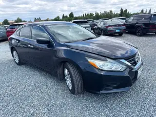 Nissan Altima 2016 2.5 S 4dr Sedan
