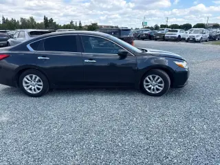 Nissan Altima 2016 2.5 S 4dr Sedan