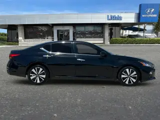 Nissan Altima 2021 2.5 SL 4dr Sedan