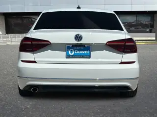 Volkswagen Passat 2017 1.8T R-Line 4dr Sedan