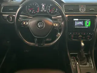 Volkswagen Passat 2017 1.8T R-Line 4dr Sedan