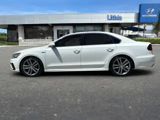 Volkswagen Passat 2017 1.8T R-Line 4dr Sedan