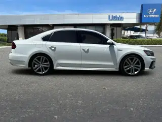 Volkswagen Passat 2017 1.8T R-Line 4dr Sedan