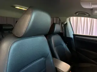 Volkswagen Passat 2017 1.8T R-Line 4dr Sedan