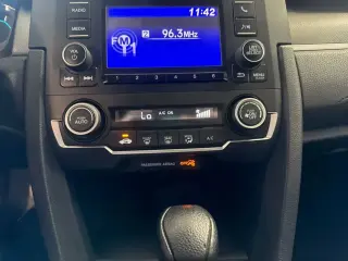 Honda Civic 2019 LX 4dr Sedan CVT
