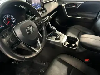 Toyota RAV4 2021 AWD XLE Premium 4dr SUV