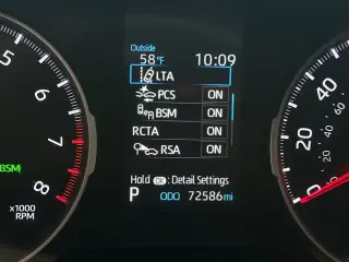 Toyota RAV4 2021 AWD XLE Premium 4dr SUV