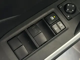 Toyota RAV4 2021 AWD LE 4dr SUV