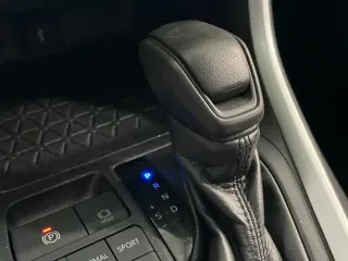 Toyota RAV4 2021 AWD LE 4dr SUV