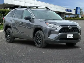 Toyota RAV4 2021 AWD LE 4dr SUV
