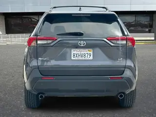 Toyota RAV4 2021 AWD LE 4dr SUV
