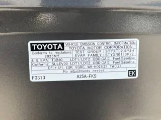 Toyota RAV4 2025 LE 4dr SUV