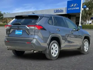 Toyota RAV4 2025 LE 4dr SUV