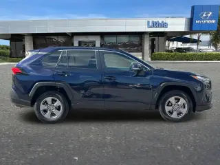 Toyota RAV4 2024 XLE 4dr SUV