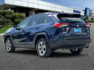 Toyota RAV4 2024 XLE 4dr SUV