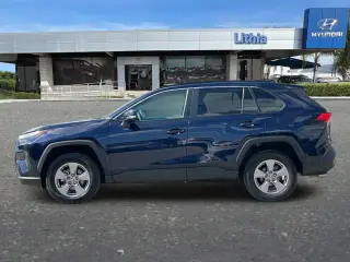 Toyota RAV4 2024 XLE 4dr SUV