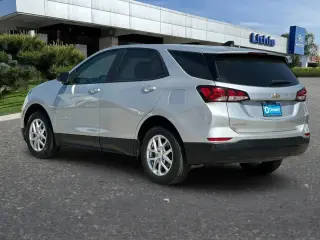 Chevrolet Equinox 2022 4x4 LS 4dr SUV w/1FL