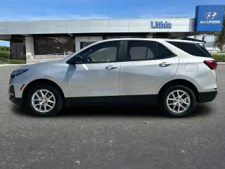 Chevrolet Equinox 2022 4x4 LS 4dr SUV w/1FL