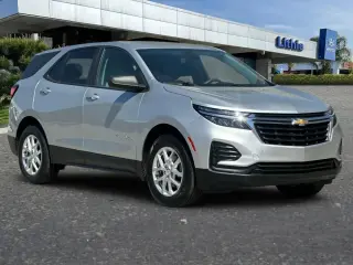 Chevrolet Equinox 2022 4x4 LS 4dr SUV w/1FL