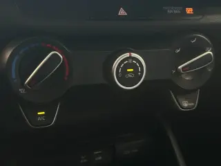 Kia Rio 2018 LX 4dr Sedan 6M