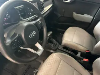Kia Rio 2018 LX 4dr Sedan 6M