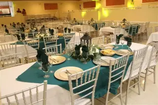 250 persona $13200.00 banda y pbooth