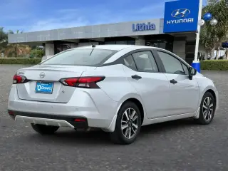 Nissan Versa 2024 S 4dr Sedan CVT