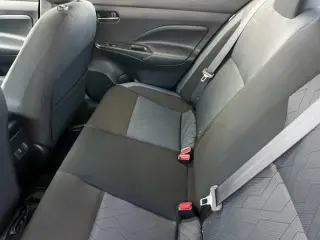 Nissan Versa 2025 SV 4dr Sedan