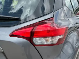 Nissan Kicks 2018 S 4dr Crossover