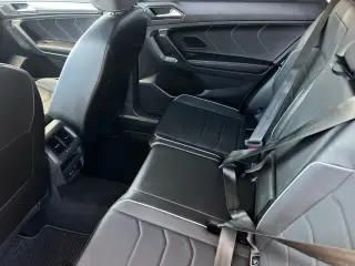 Volkswagen Tiguan 2024 AWD SEL R-Line 4Motion 4dr SUV