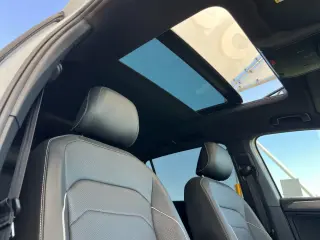 Volkswagen Tiguan 2024 AWD SEL R-Line 4Motion 4dr SUV