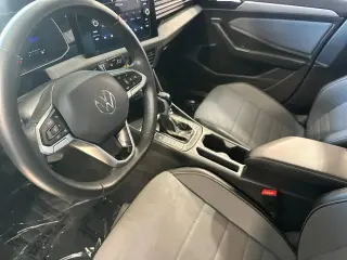 Volkswagen Jetta 2025 SE 4dr Sedan