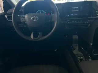 Toyota Camry 2025 LE 4dr Sedan