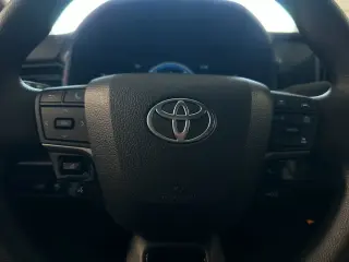 Toyota Camry 2025 LE 4dr Sedan