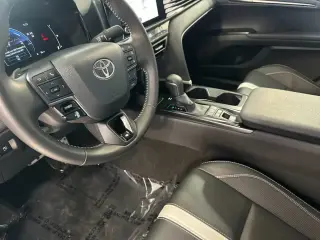 Toyota Camry 2026 SE 4dr Sedan