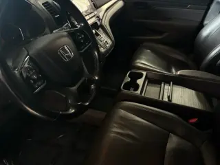 Honda Odyssey 2019 Touring 4dr Mini-Van