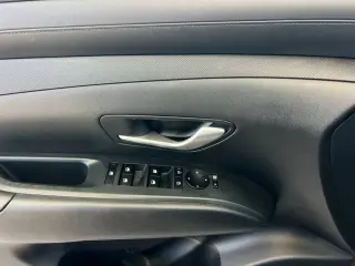 Hyundai TUCSON 2025 AWD SE 4dr SUV
